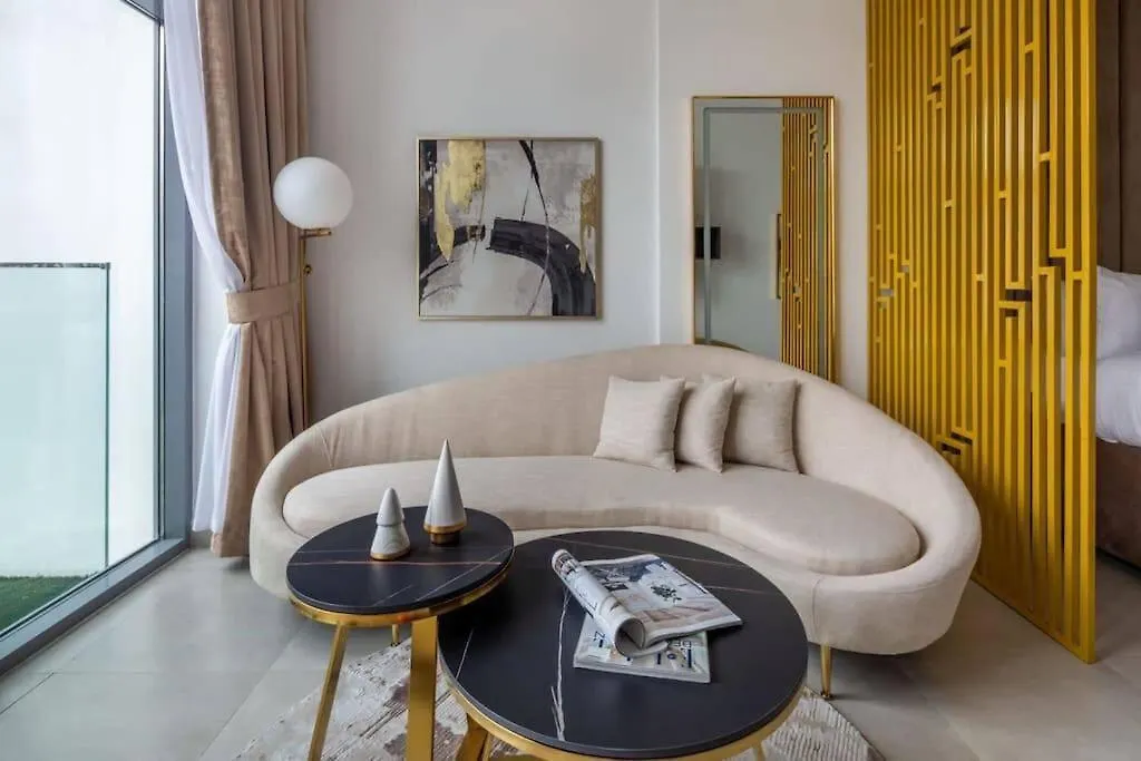 Studio - Pool - Parking - Wi-Fi - Elysee 1 - דובאי דירה